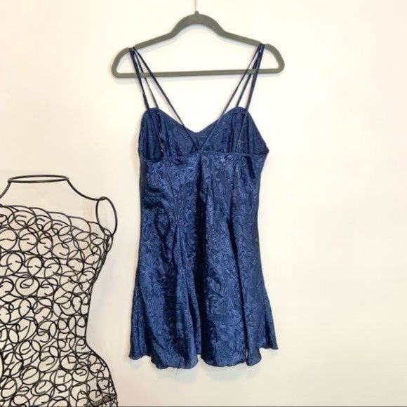 VICTORIAS SECRET VINTAGE GOLD LABEL PAISLEY JACQUARD FIT N FLARE NEGLIGEE DRESS - Picture 2 of 8